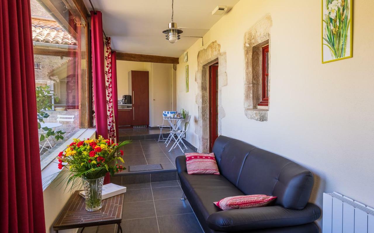 Domaine Des Ormeaux Villa Ajat Екстериор снимка