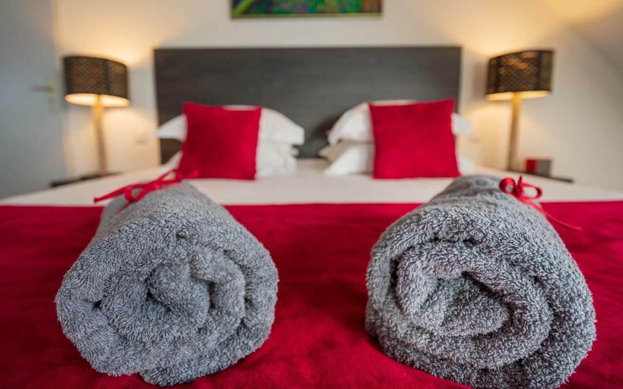 Domaine Des Ormeaux Villa Ajat Екстериор снимка