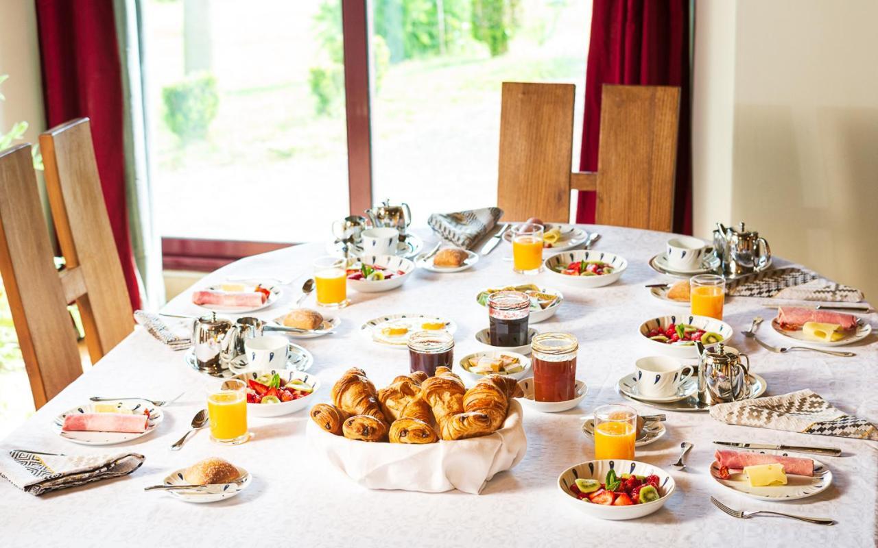 Domaine Des Ormeaux Villa Ajat Екстериор снимка